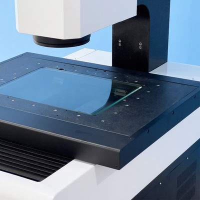 Equipo de medición de visión instantánea con voladizo
